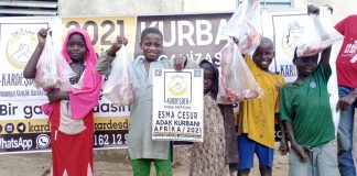 kurban bagislarinizi afrika da kesmeye devam ediyoruz 01