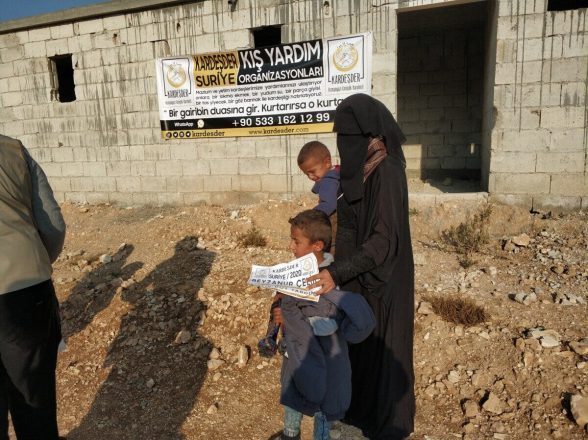 Yetimlere Kışlık Mont ve Bot Dağıtımı — 5