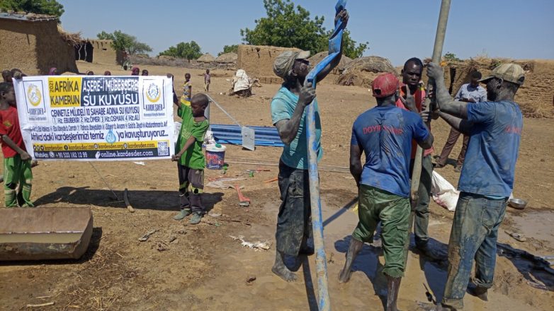 afrika da bir su kuyusu acma calismalarimiz devam ediyor 02