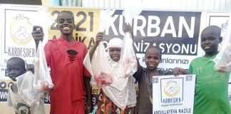 azerbaycan daki muslumanlarin afrika ya yardimlari suruyor 01