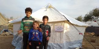 azerbaycan dan suriye ye cadir yardimi 01