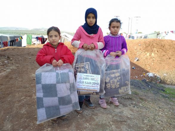 battaniye yardimlarimiz yetim ve mazlumlar usumesin diye devam ediyor 07