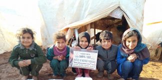 yetimlere bir kap yemek ikram ederek onlara iyilikte bulunun 02