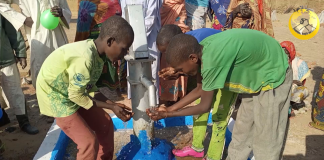 afrikali kardeslerimiz temiz suya kavustu 01
