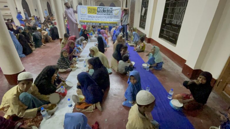 arakanli yetim kardesimiz ile iftar sofralarinda bulusuyoruz 01 1