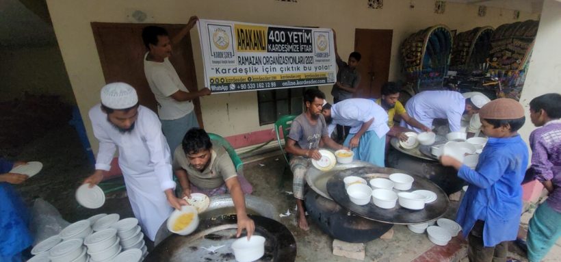 arakanli yetim kardesimiz ile iftar sofralarinda bulusuyoruz 02