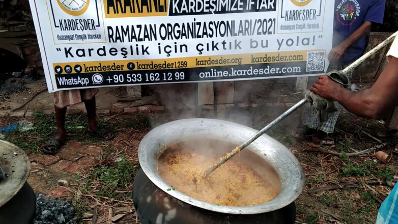 Arakanlı Yetim Kardeşlerimiz ile İftar Sofralarında Buluşuyoruz — 1