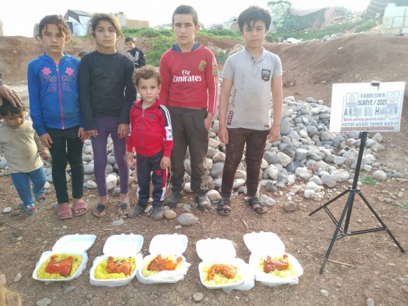 iftarlik bagislarinizi mazlumlarin sofrasina ulastiriyoruz 12