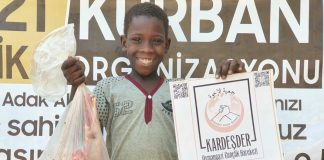 kurban bagislariniz afrika da mutluluga donusuyor 01