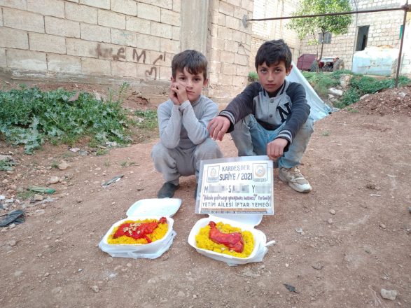 sizleri yetimler ile iftar sofralarinda bulusturuyoruz 08