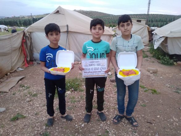 yetimlerin iftar sevincine ortak olmak istemez misin 07