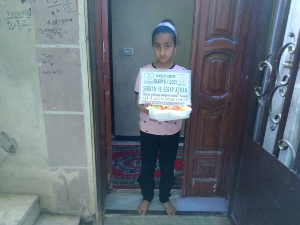 yetimlerin iftar sevincine ortak olmak istemez misin 08