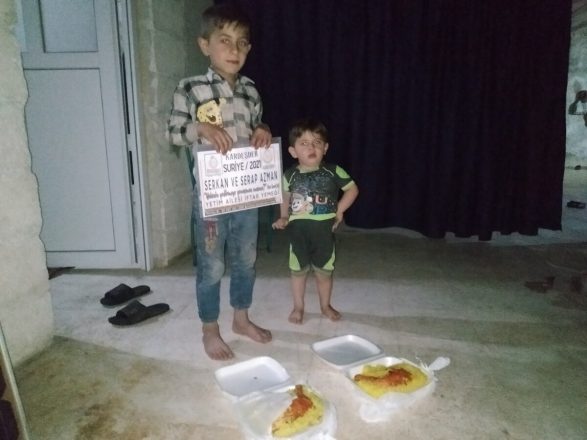 yetimlerin iftar sevincine ortak olmak istemez misin 10