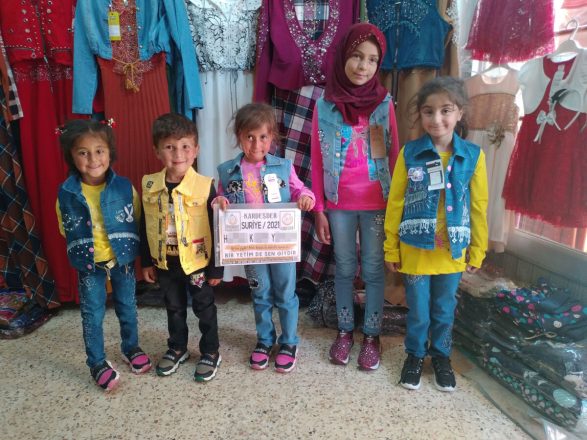 bir yetimi de sen giydirmek istemez misin 24