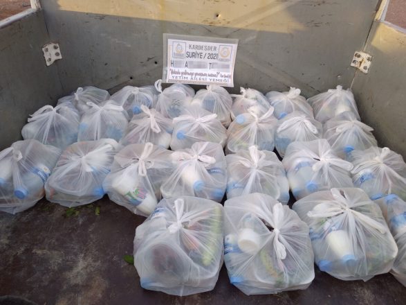 yemek bagislarinizi ihtiyac sahiplerine ulastiriyoruz 09