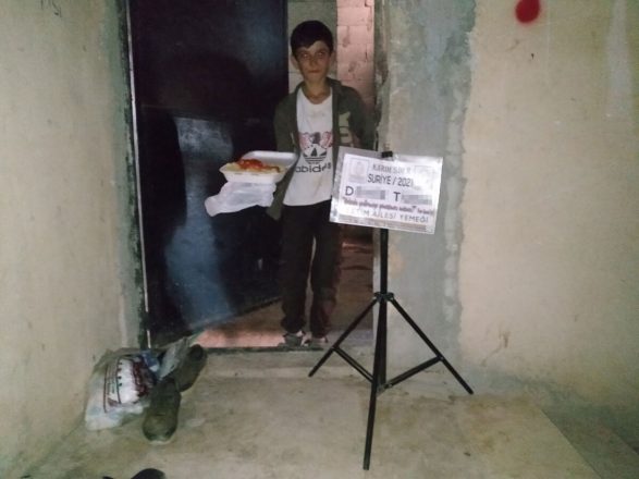 bir kap yemekde senden olsun 13