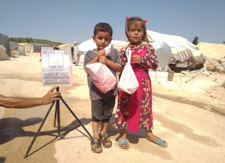 kurban bagislarinizi dunyanin dort bir yanindaki kardeslerimize ulastiriyoruz 02
