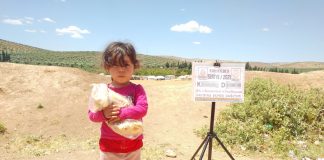 onlar bir lokma ekmege dahi muhtac durumda 32