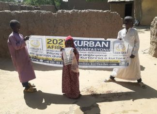 kurban bagislariniz ile afrika nin yetimlerine iyilikte bulunun 01