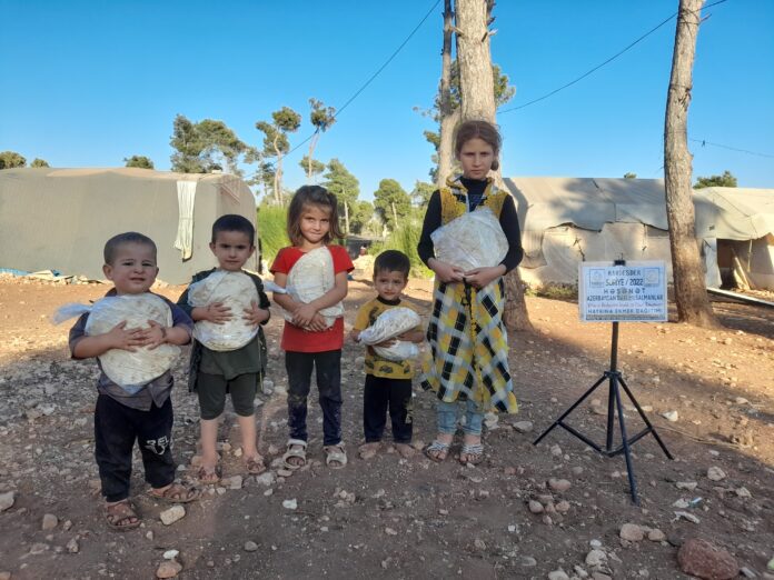 Azerbaycan Daki Muslumanlardan Suriye Deki Muslumanlara Ekmek Bagisi