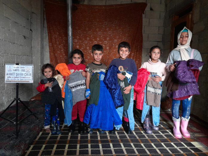 Bu Kis Sogugunda Sen De Yetimleri Giydirmek Ister Misin