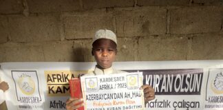 Afrika Nin Yetimlerine Kur An I Kerim Hediye Ederek Rahman A Yakinlas