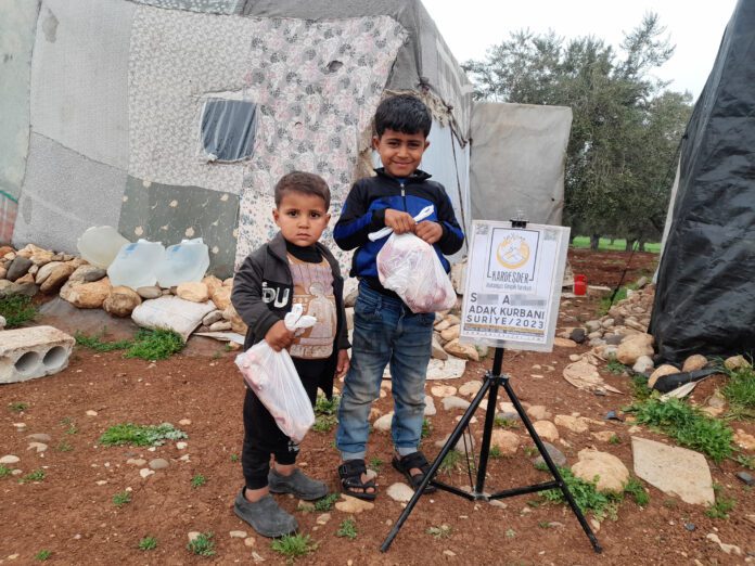 Idlib De Yetimlere Kurban Ikrami