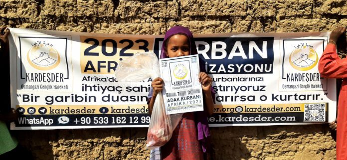 Kurban Bagisin Ile Kara Kitanin Siyah Incilerini Doyur