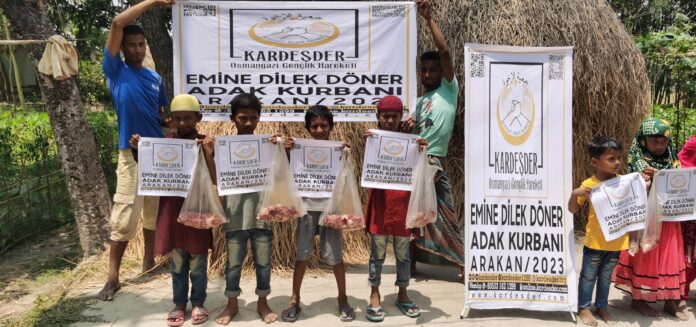 Kurban Etlerini Arakanli Yetim Cocuklarimiza Ulastiriyoruz