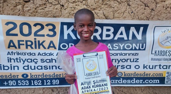 Kurban Etleri Afrikali Yetim Kardeslerimizin Tebessumunde