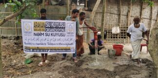 Arakanli Kamplarinda Su Kuyusu Aciyoruz