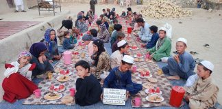 Afganistan Da Yetimlerin Sofrasina Nese Katin