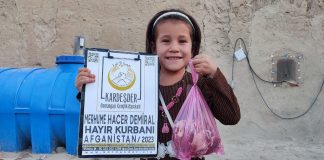 Afganistan Da Yetimlerin Yuzunde Tebessum Olan Kurban Etleri
