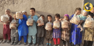 Ekmek Afganistan Daki Yetimlerin Yuzlerinde Tebessum