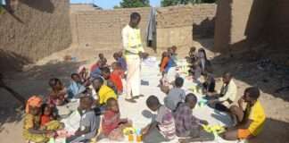Afrikali Kardesim Ac Kalmasin