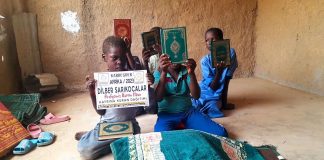 Afrikali Kardeslerine Kur An Hediye Edebilirsin