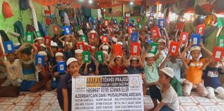 Arakanli Talebe Kardeslerimize Kur An I Kerim Dagitimi