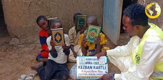Sen De Kur An I Kerim Hediyesi Ile Afrika Yi Sevindir