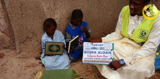 Senin De Afrika Da Okunan Bir Kur An I Kerim In Olsun