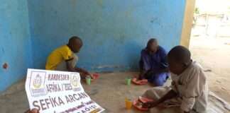 Afrika Da Yemek Sofralarda As Yuzlerde Tebessum Demek