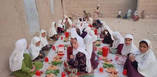Azerbaycan Daki Muslumanlardan Afganistan Daki Talebelere Yemek Ikrami
