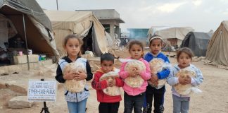 Kis Geliyor Ekmege Muhtac Yetim Sayisi Artiyor
