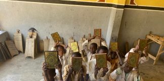 Afrika Daki Kardeslerine Hediyen Kur An I Kerim Olsun