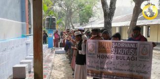 Arakanli Kamplarinda Sadirvan Aciyoruz