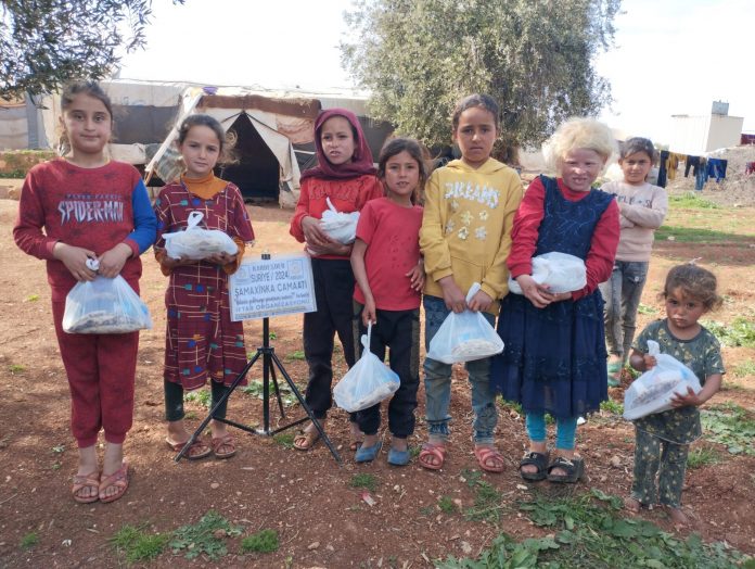 Yetim Ve Mazlum Kardeslerimize Iftariyelik Yemek Dagitimi