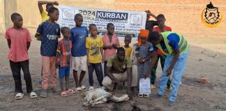 Afrika Da Kurban Bagisin Ile Iyiligi Paylas