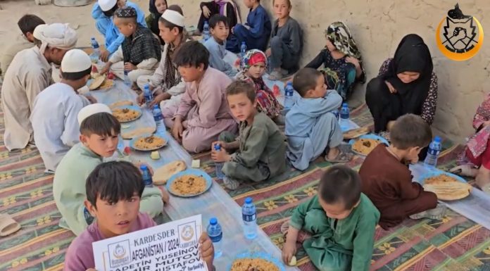 Afganistan’da İyilik Sofraları Kuruyoruz Afganistan'da İyilik Sofraları Kuruyoruz — 29